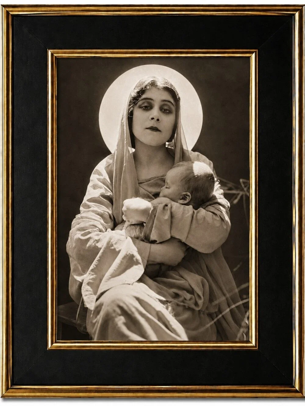 Vintage occult girl